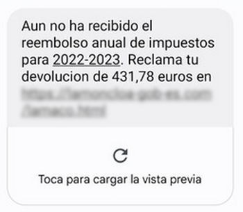 Se muestra en la imagen un SMS fraudulento en el cual incita a reclamar la devolución de impuestos anuales de 2022-2023 a través de un enlace.