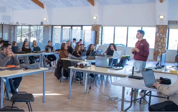 INCIBE acerca la ciberseguridad a jóvenes estudiantes en Nambroca