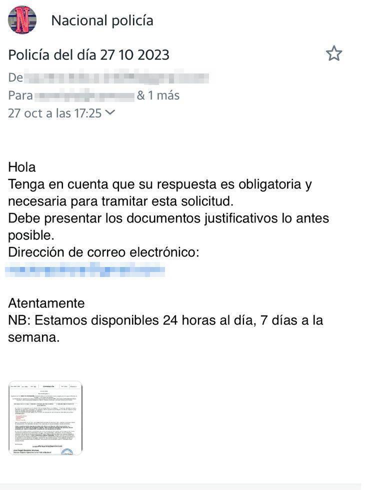 Se muestra un correo electrónico el cual indica al destinatario que debe presentar una serie de documentos lo antes posible.