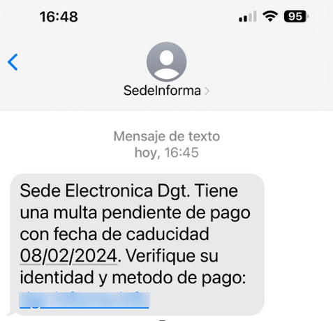 En la imagen se muestra uno de los presuntos SMS que reciben los usuarios con los cuales los ciberdelincuentes intentan obtener información de sus víctimas.