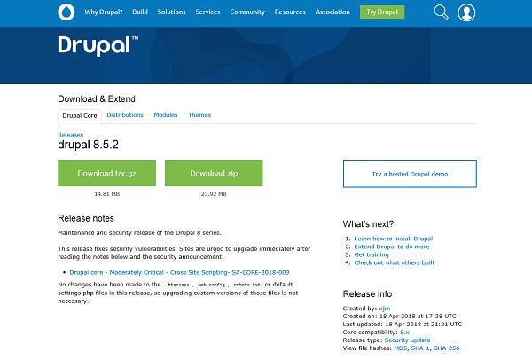 Captura de pantalla del sitio de web de drupal donde se muestra la versión de drupal 8.5.2 disponible para descargar