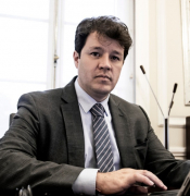 Victor Muñoz Victor Muñoz