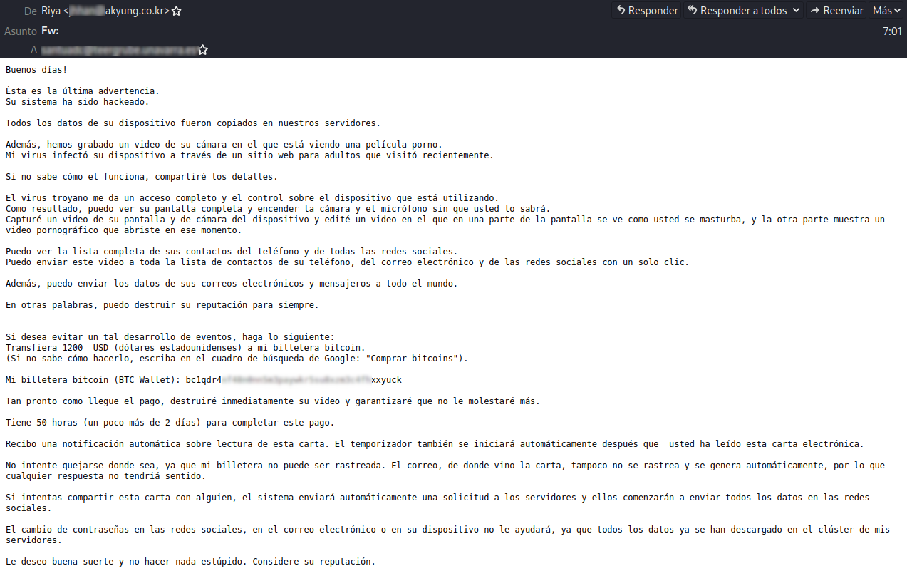 Se muestra el cuerpo del correo malicioso, en donde el ciberdelicuente intenta sextorsionar a pontencionales víctimas a que realice un pago a cambio de que no se exponga datos privados o contenidos sensibles e intimos.